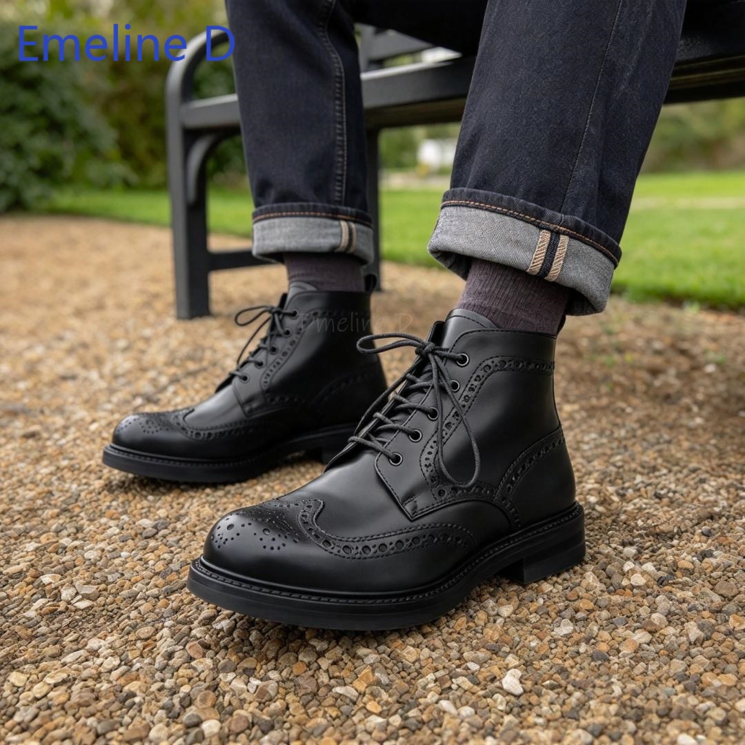Formal Men Daily Wear Footwear - รองเท้าบูทหุ้มข้อผู้ชายสไตล์บรู๊ก หนังแท้ ดีไซน์วิงทิป แบบผูกเชือก ลายฉลุวินเทจ พื้นหนา